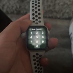 Apple watch series 4