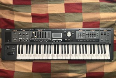 Roland VR-09 V-Combo 61-Key Black Electronic Keyboard Synth, USB MIDI
