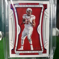 2023 Patrick Mahomes National Treasures Collegiate no. 19  /75