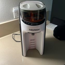 Baby Brezza Formula Machine