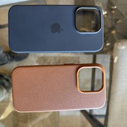 (2) iphone 15 pro Mag Safe - Leather & Silicone