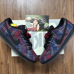 Dunk Low SB Nardwuar 