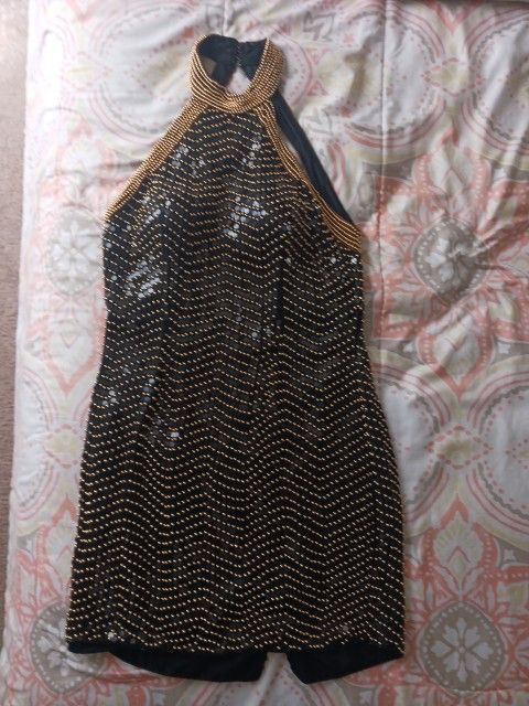 Women's Nite Waves by Samir Suri 100% Gold beaded dress Black/Gold. Size XL.