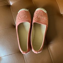 Cute Flat Espadrilles With Eyelet Pattern 8.5