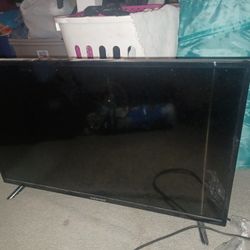 Element 32In LED HDTV