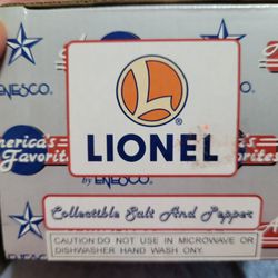 Vintage Lionel Santa Fe Railroad Salt And Pepper Set