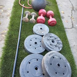 Weights Fitness Equipment 141lbs Asking 1.5 Per Pound 2x25lb 2x15lb 1x10lb Dumbbells 2x10lb 2x8lb Slam Ball 15lbs Make An Offer Pick Up In Santa Ana 