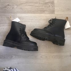 Doc Marten Boots