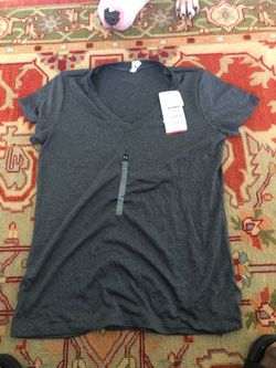 V neck under armor shirt