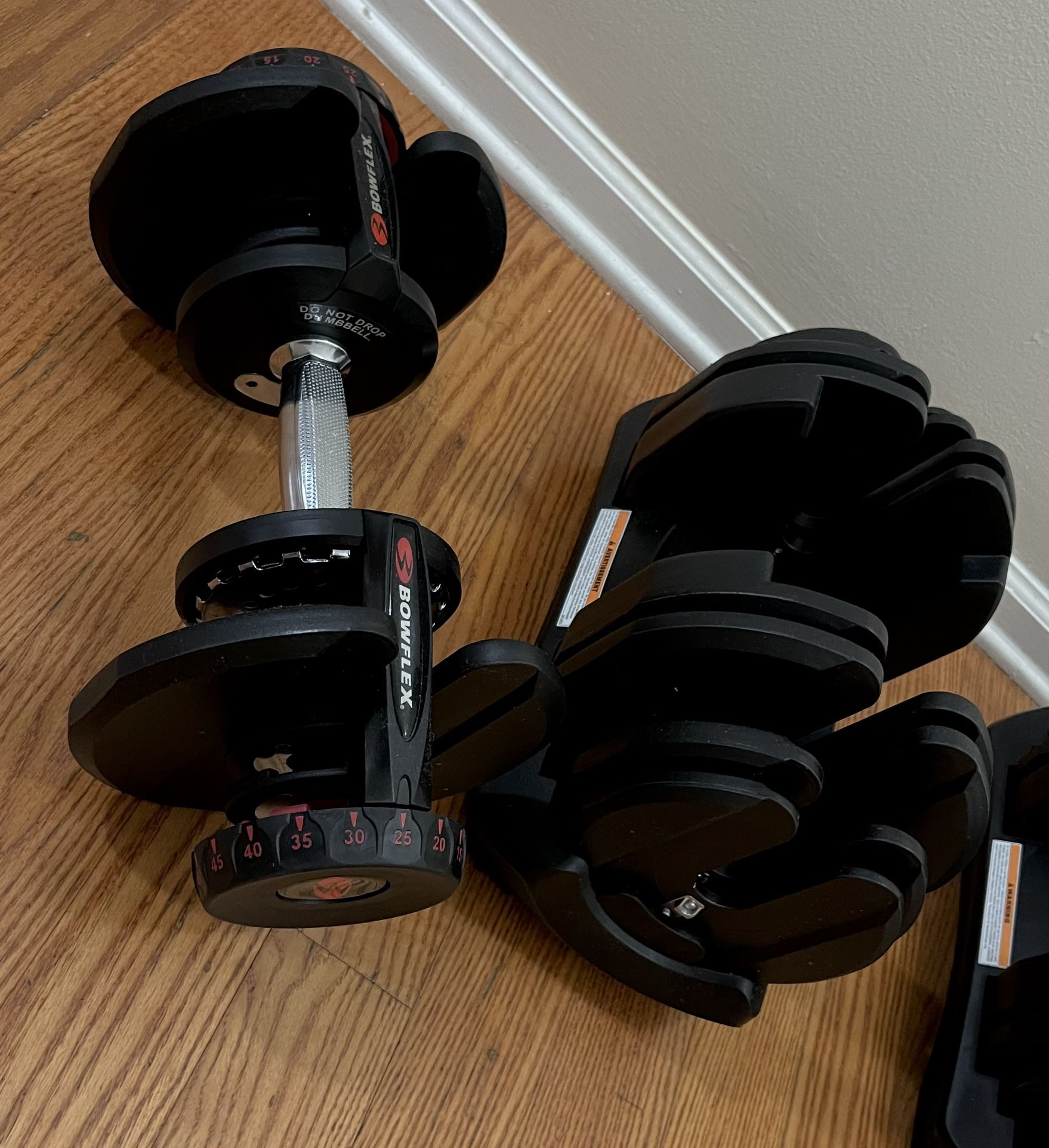 Bow flex Adjustable Dumbbell SET