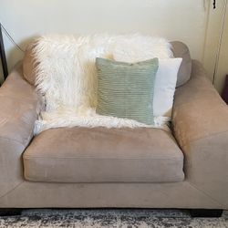 Big Tan Chair Perfect Condition Like New