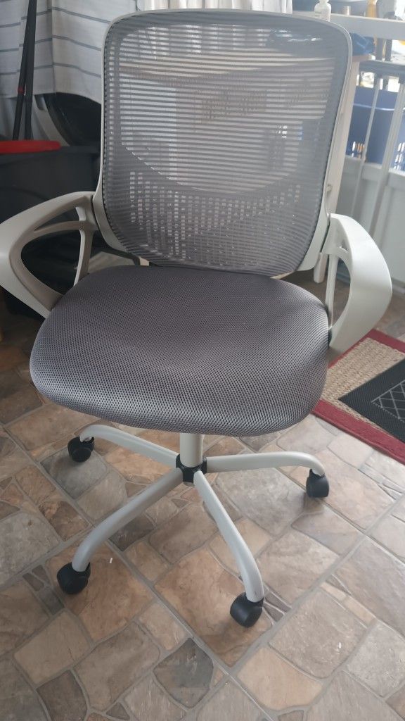 Ergonomic Mesh Mid Back Light Grey Home Office Computer Task Chair