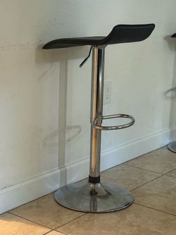 Bar stool $75.00 for all 3!!  If not $30.00 each