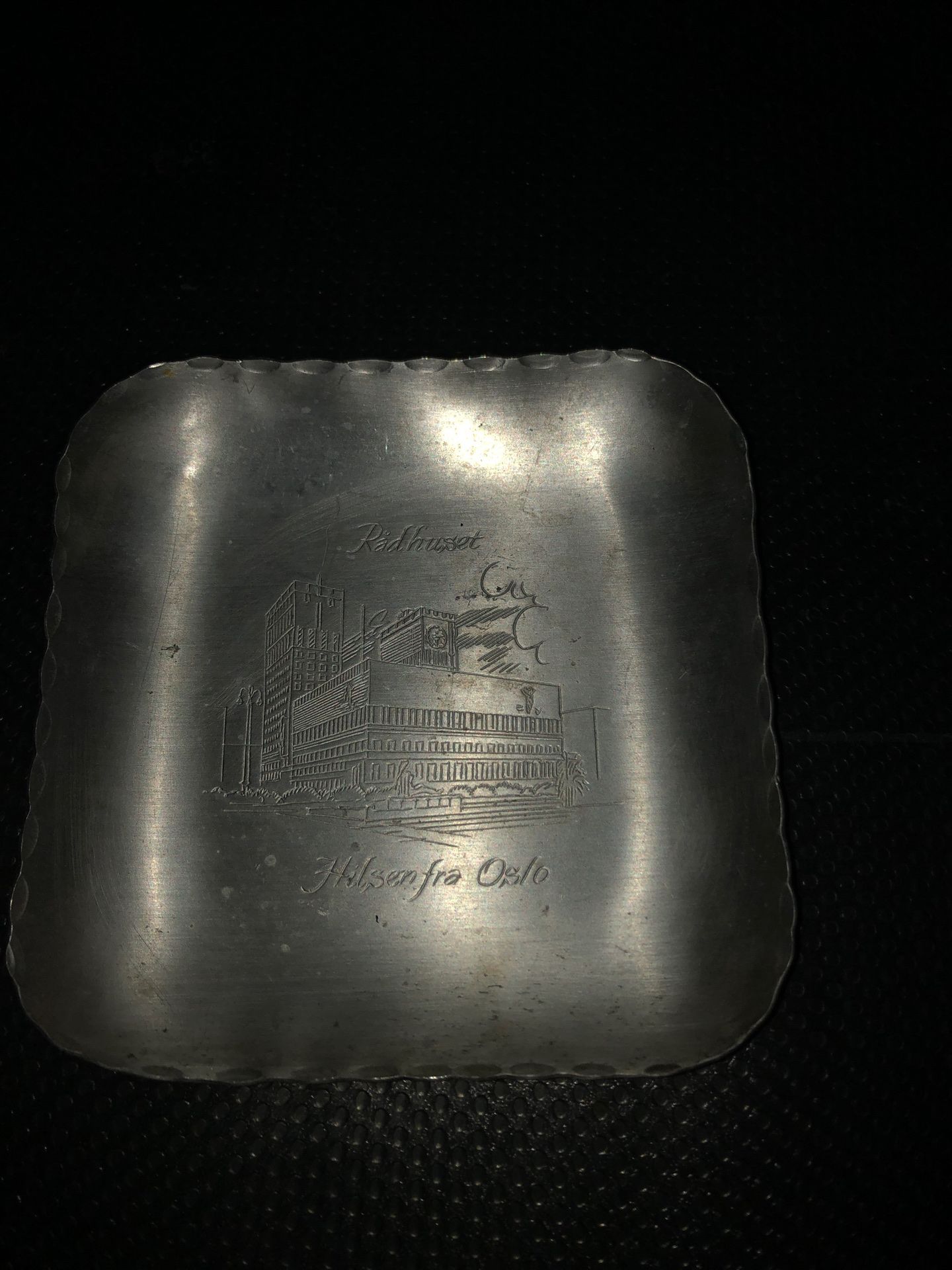 Souvenir aluminum dish