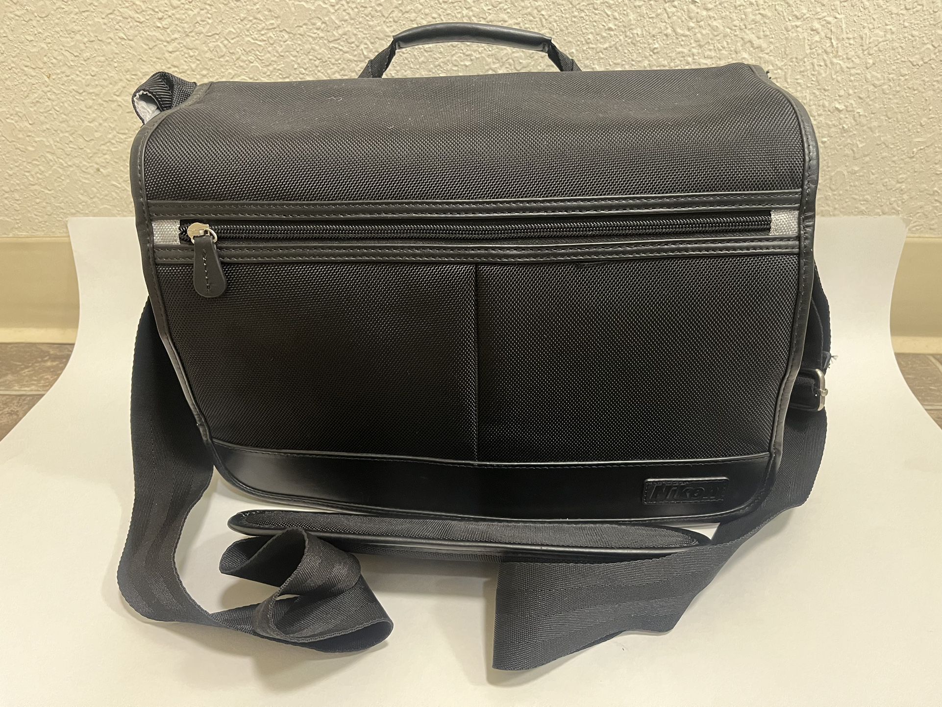 Nikon Large Professional Shoulder Camera Bag