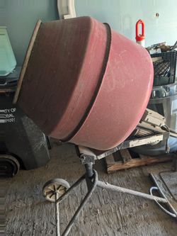 CEMENT MIXER