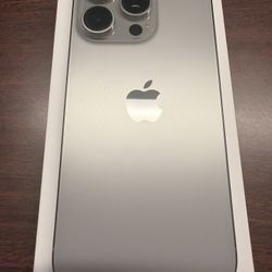Apple iPhone 16 Pro – 128GB – Natural Titanium – Unlocked – Excellent Condition w/ Box & New Charger