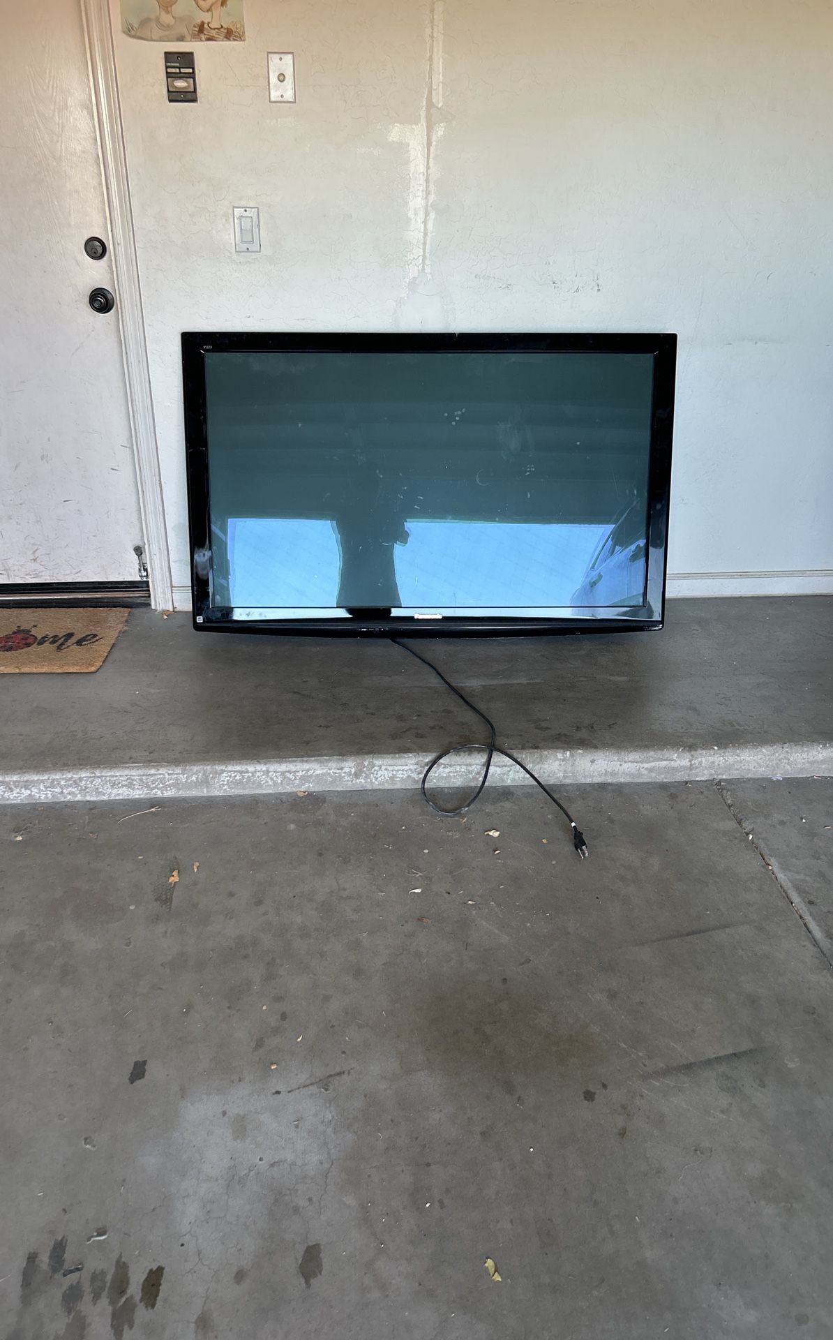 60” Plasma TV