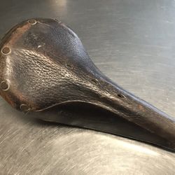 Vintage Leather Saddle Lycett L’avenir