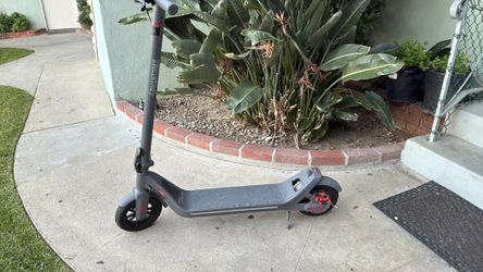 Phantom GOGO scooter