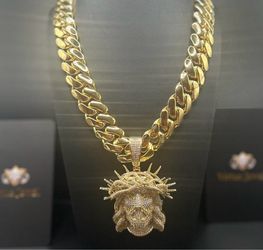 20mm Miami Cuban Link Gold Plated Chain & Jesus Pendant