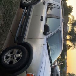 2003 Ford Explorer