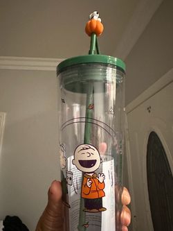 Starbucks x peanuts cup