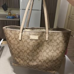 coach purse 
