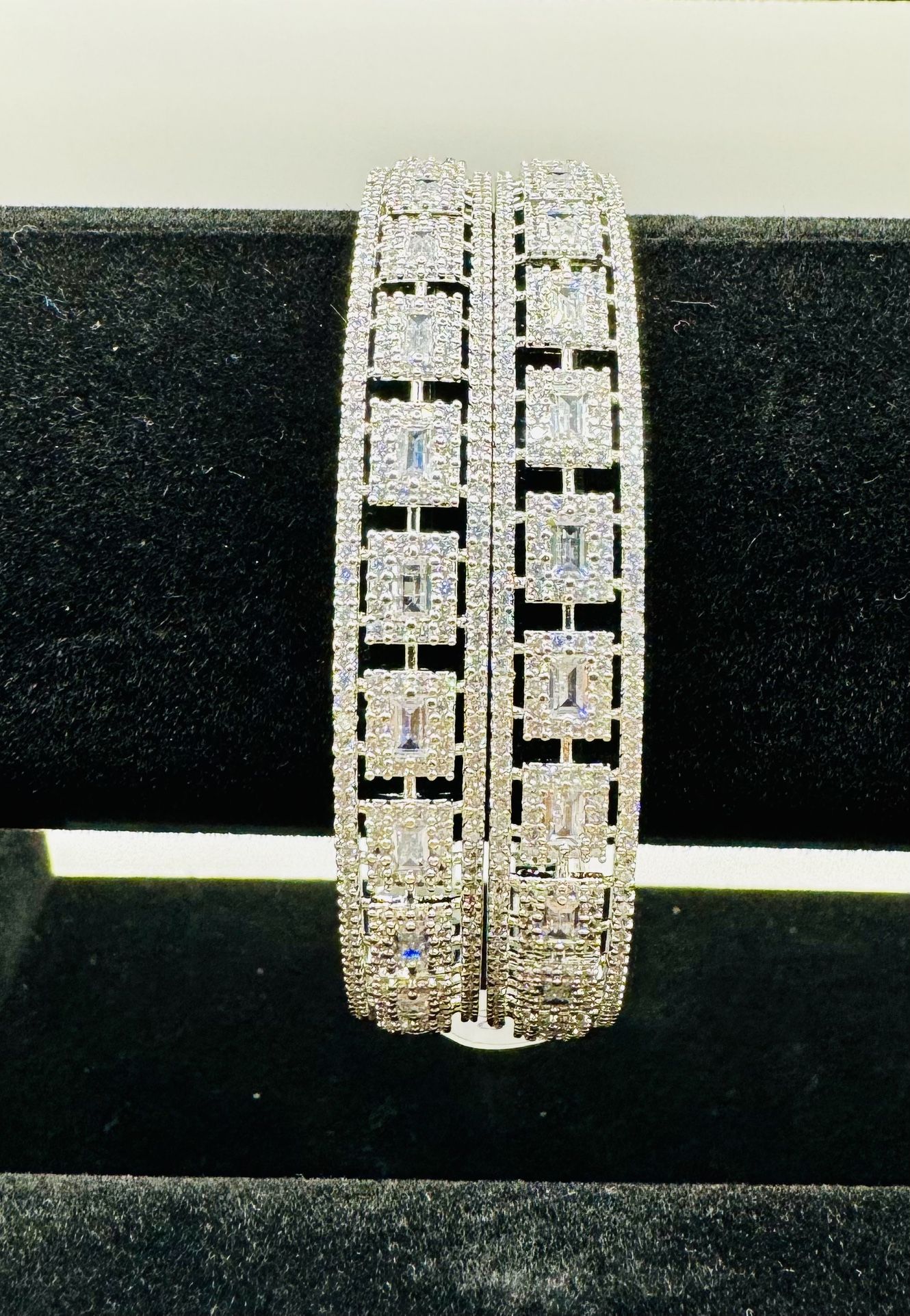 Endless Affection: Exceptional Bracelet For Your Love