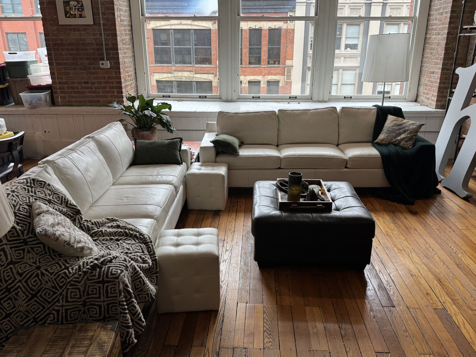 White Leather Couch From Norwalk Furniture