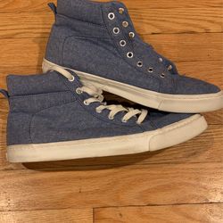 High Top Sneaker