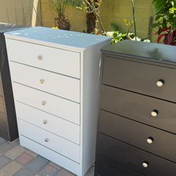 White Chest 5 Drawer Dresser New !
