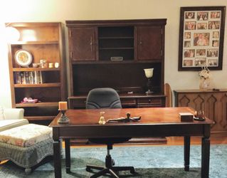 Desk Hutch Bookcase Matching Set 