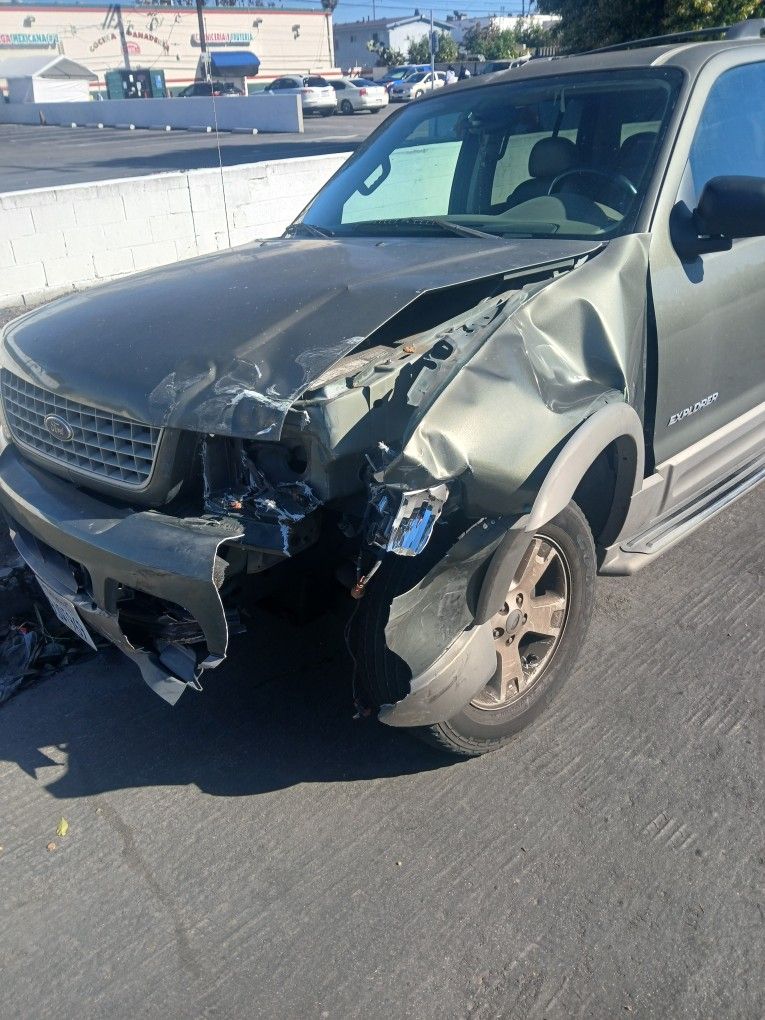 2004 Ford Explorer