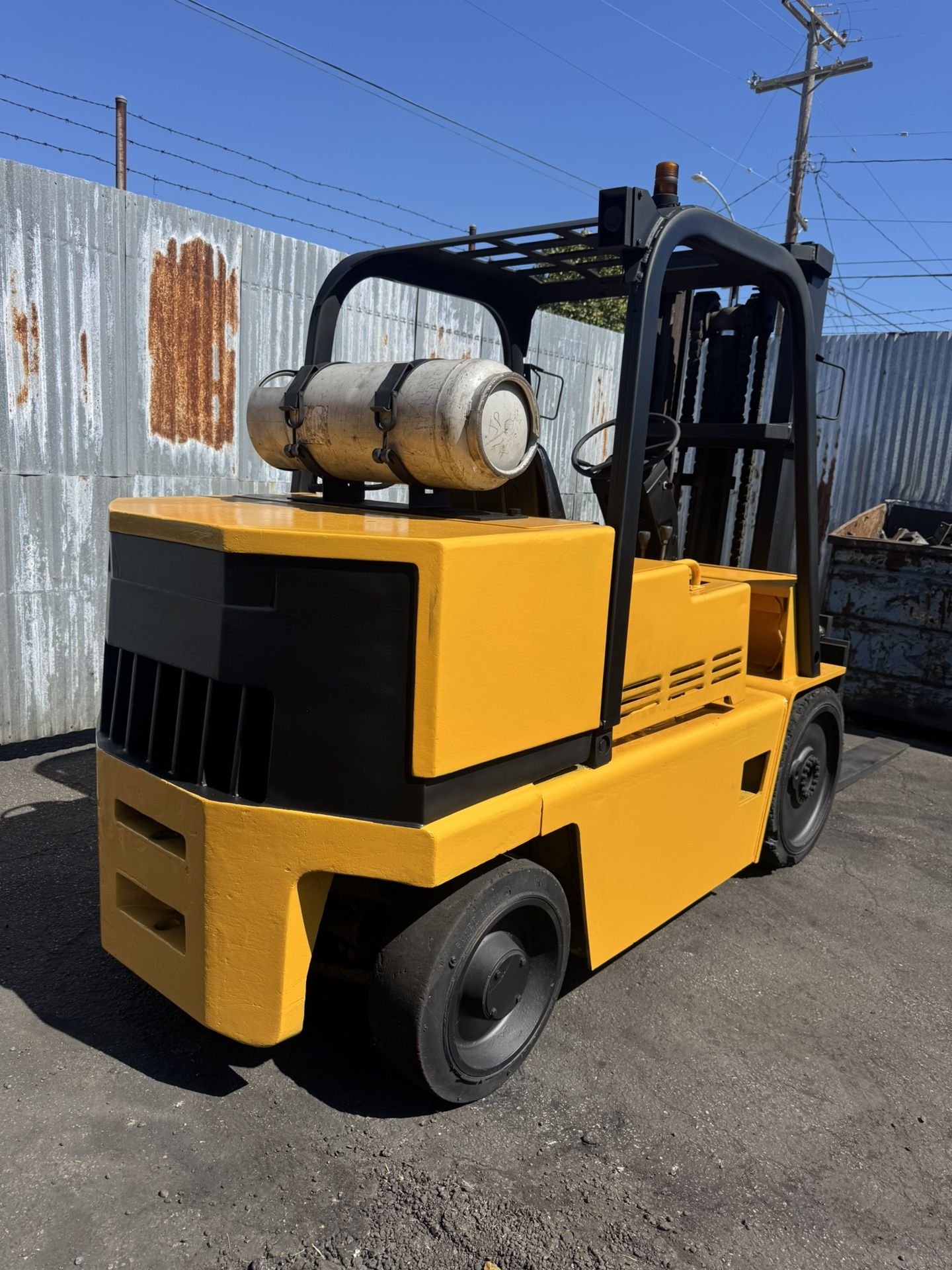 Caterpillar Forklift