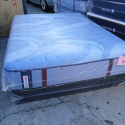 Sealy Posturepedic Pro 14" Queen Mattress.  