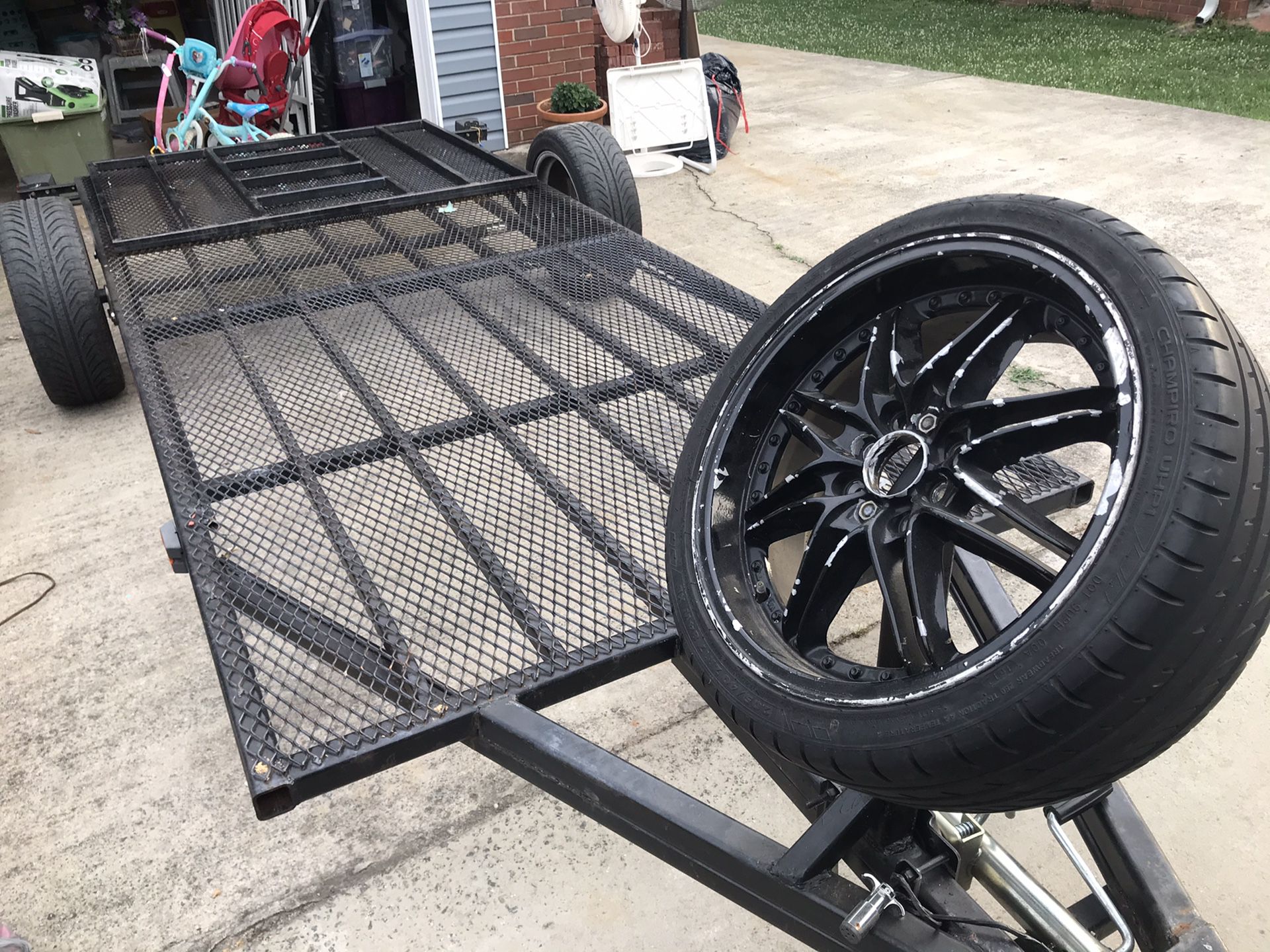 12x5 home make trailer 4 foot ramp with 17 inch wheels and title on hand