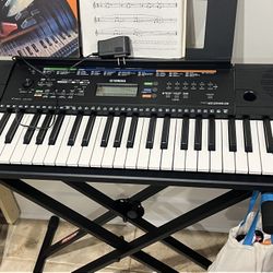BUNDLE- Yamaha Electric Keyboard And Jam Stand  Dozens Of Features. 