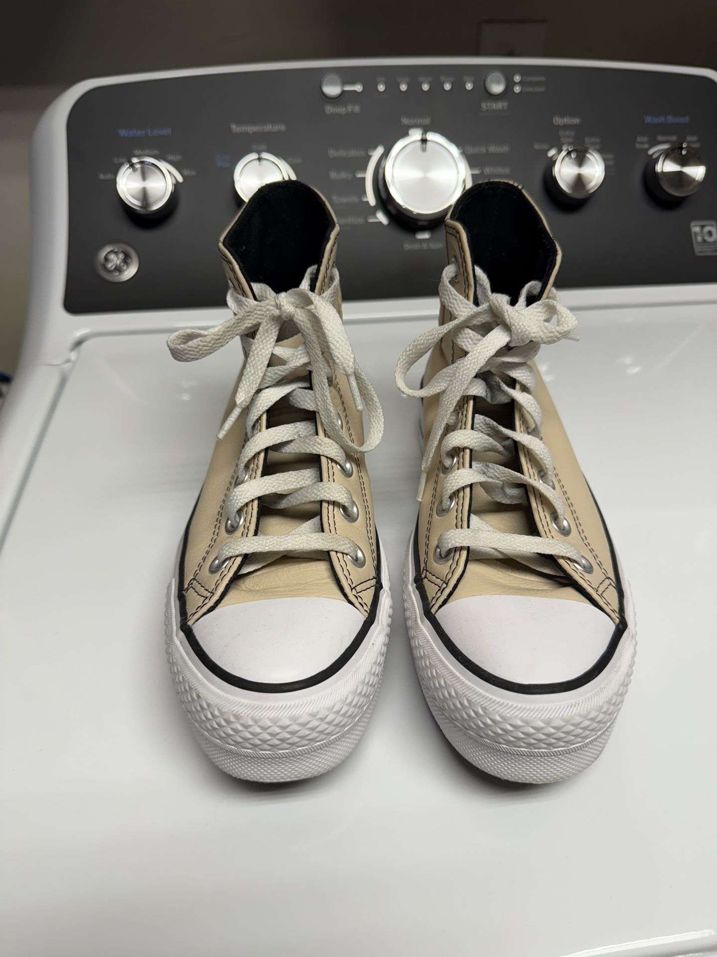 Peach Leather Converse Size 6