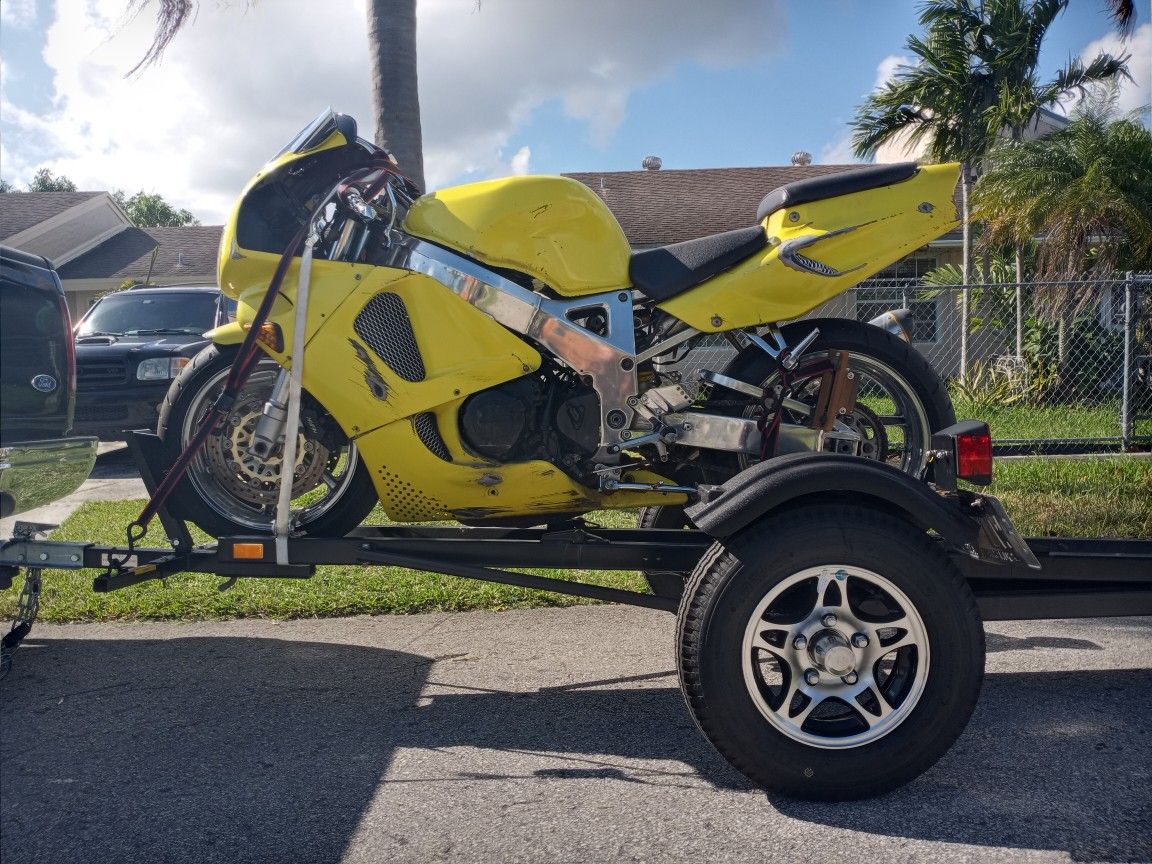 1995 Honda Cbr900rr Clean title