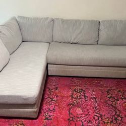 Sectional. White/beige.  $330 Clean No pets No rips. Deliver Available 