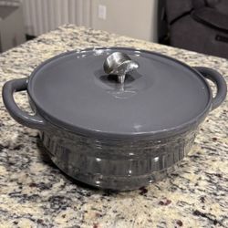 Dash of that 6 qt Cast iron saucepan