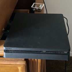 Ps4 with broken hdmi port (white light) (good for parts)