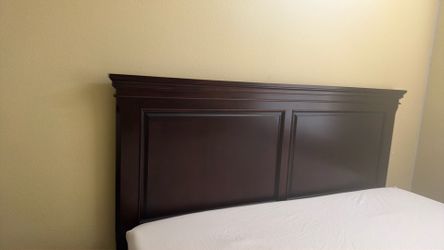 King bed frame
