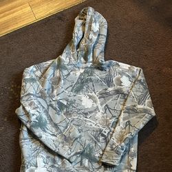 holister camo hoodie 