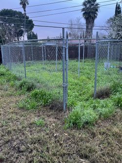 Dog run 30x30 with gate