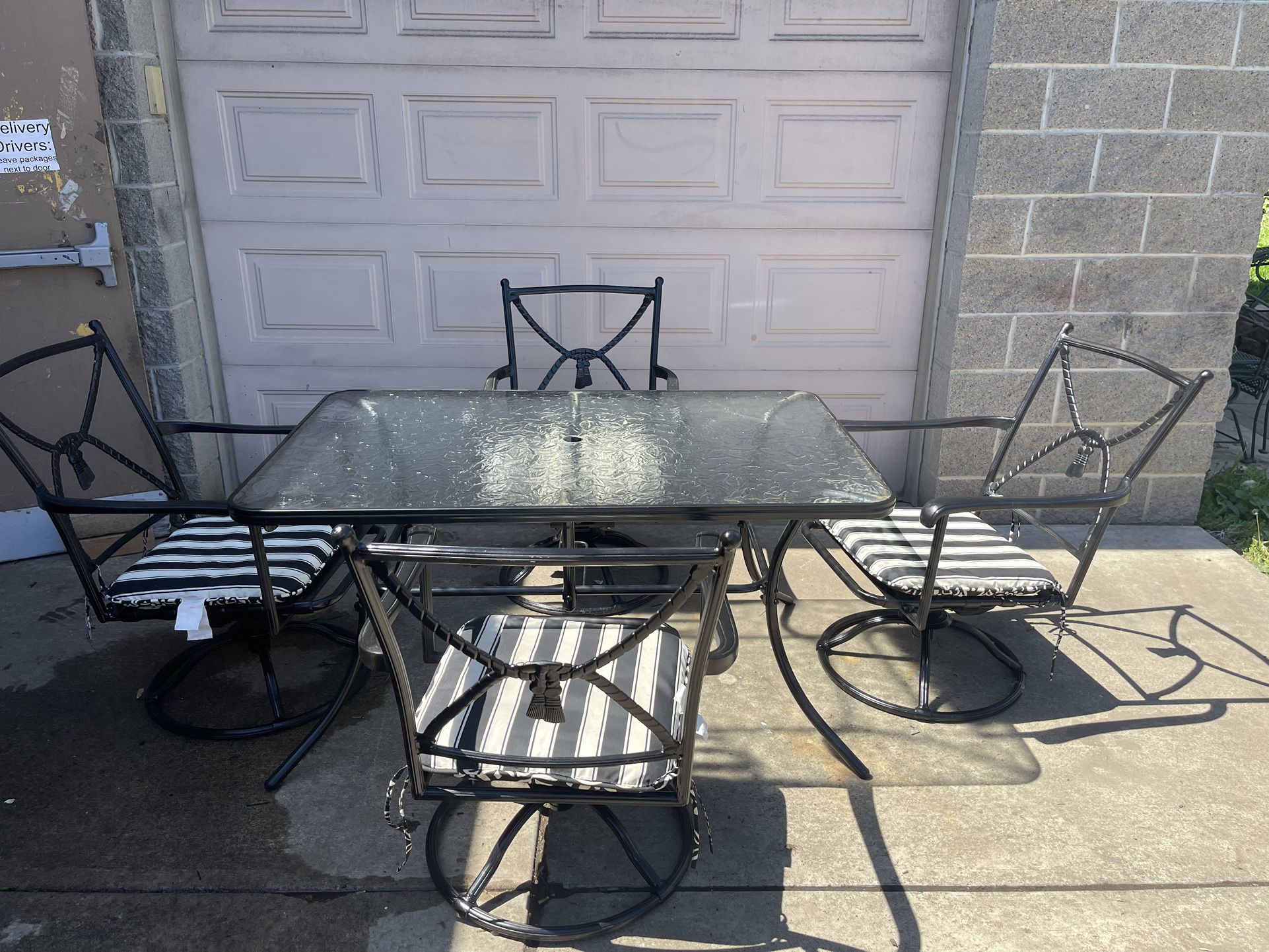 Black Metal Patio Set With Cushions 