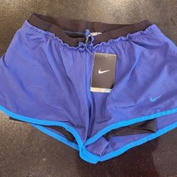 Women Nike Shorts - Small