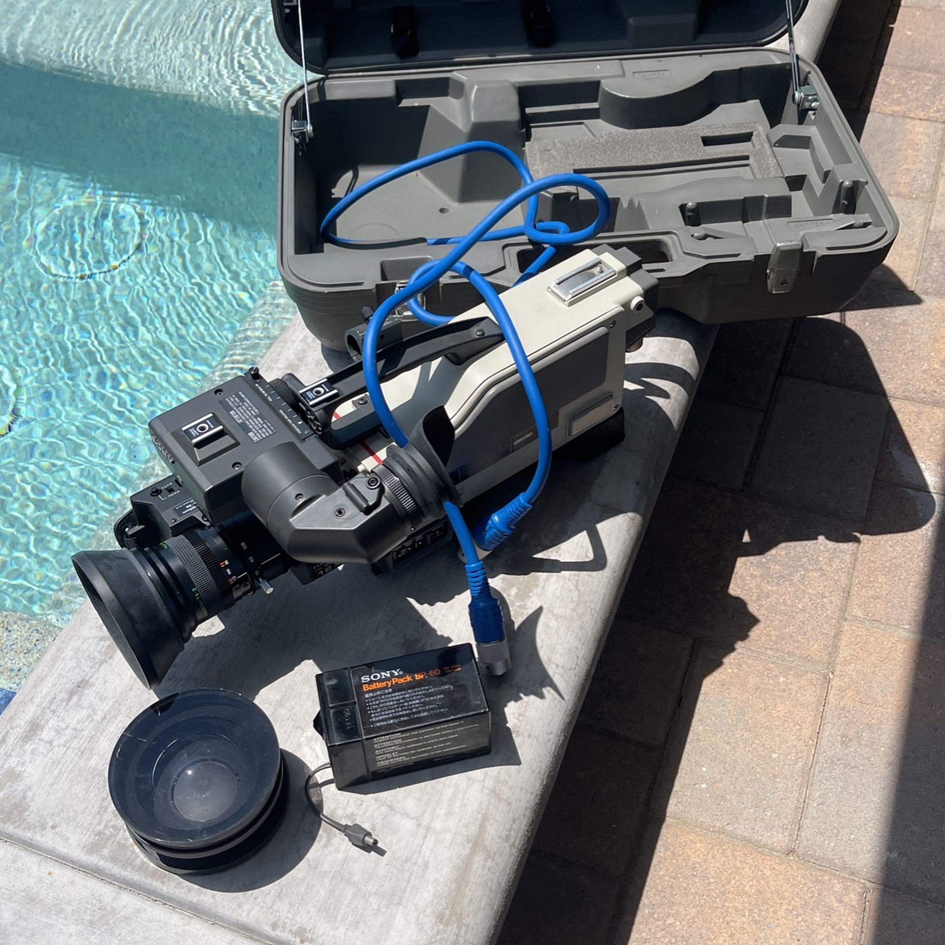 SONY VIDEO CAMERA 3CCD, DXC-3000