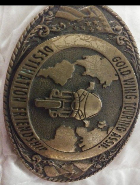 Photo Gold wing belt buckle